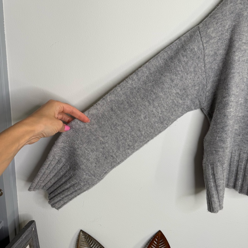 C7 NWT CAARA Perla Merino Wool Ribbed Hem Relaxed Fit Crewneck‎ Neckline Sweater - Picture 12 of 12